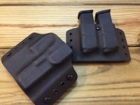Traditional Dual Pistol Magazine Carrier