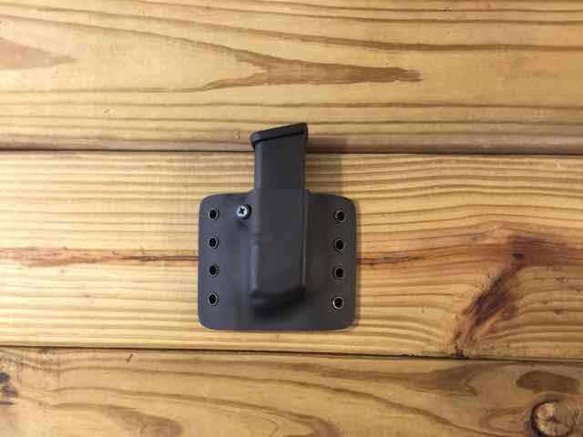 (image for) Traditional Single Pistol Magazine Carrier - Click Image to Close